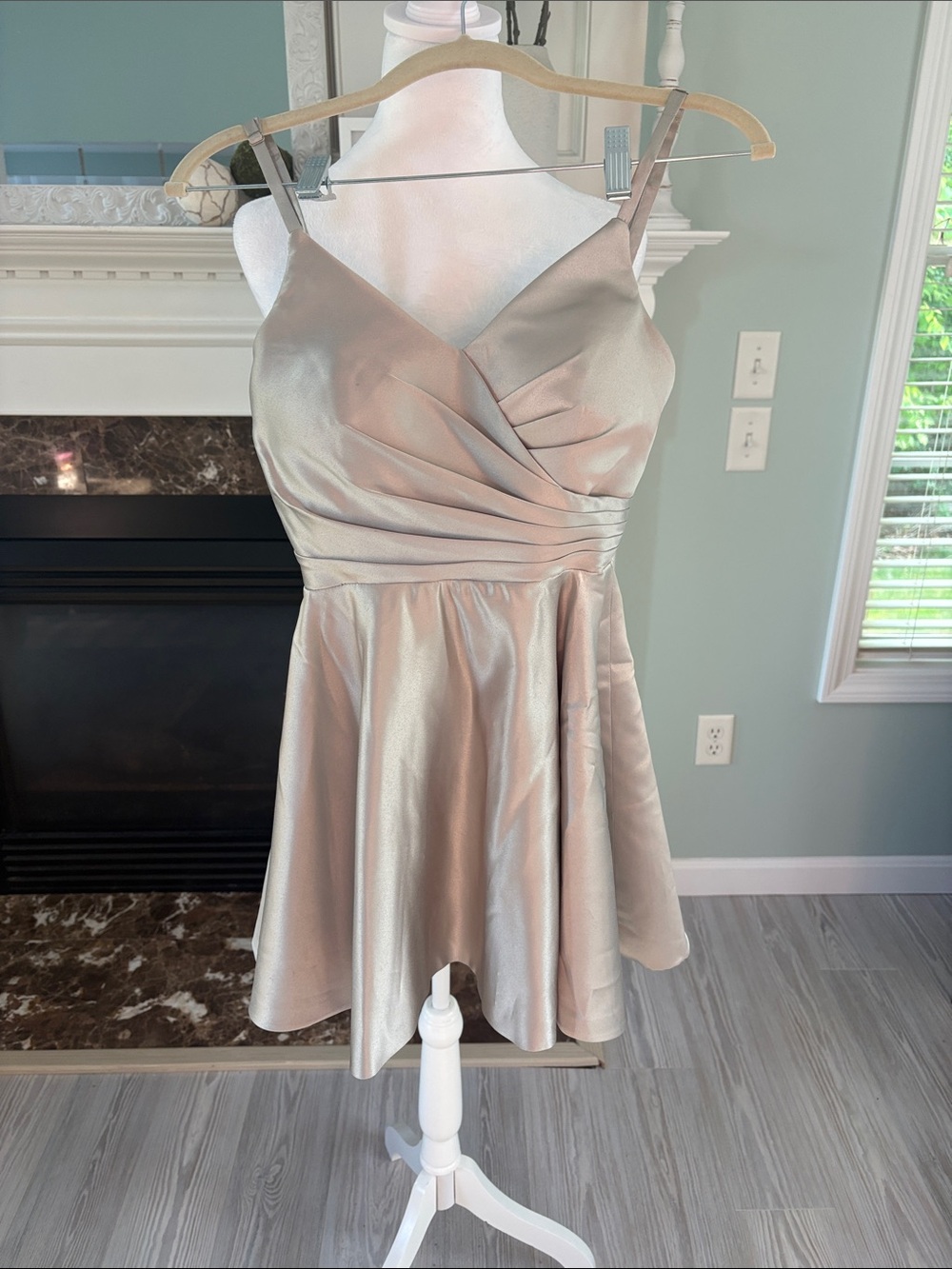 Women’s Metallic Champagne Midi Dress with V-Neck - Picture 1 of 2